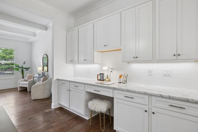 2422 Skyland Way NE, Brookhaven, GA 30319