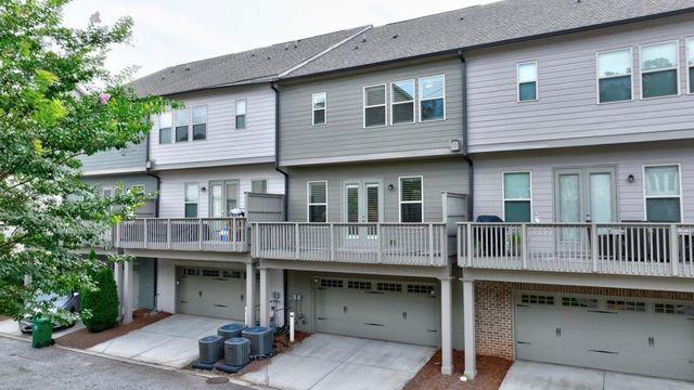 2422 Skyland Way NE, Brookhaven, GA 30319