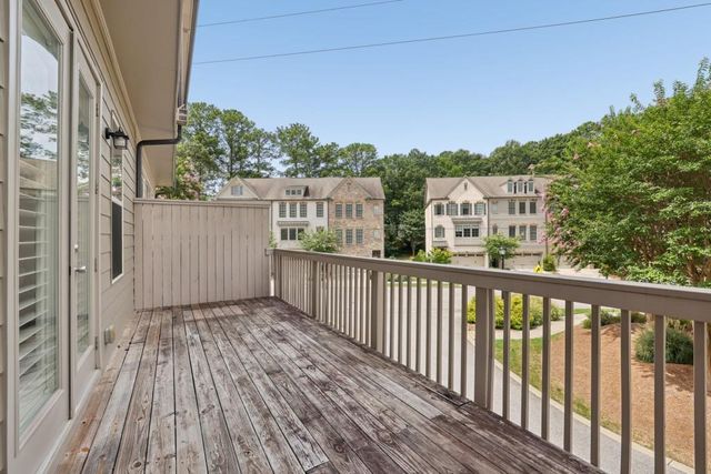 2422 Skyland Way NE, Brookhaven, GA 30319