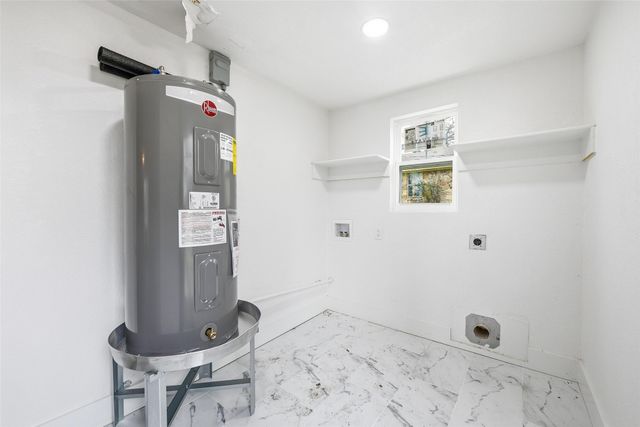 613 Bryan Street, Weatherford, TX 76086