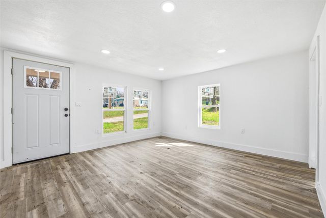 613 Bryan Street, Weatherford, TX 76086