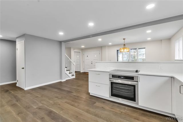 102 Scamridge, Amherst, NY 14221