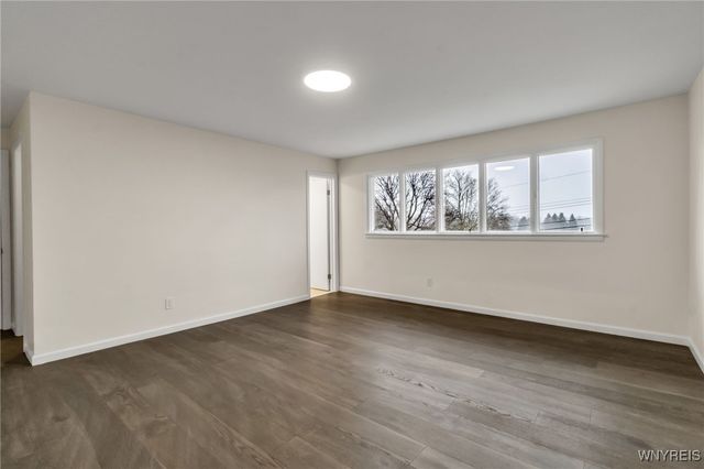 102 Scamridge, Amherst, NY 14221