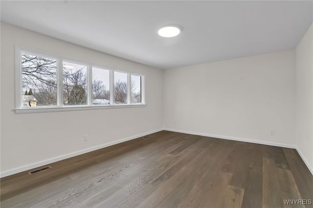 102 Scamridge, Amherst, NY 14221