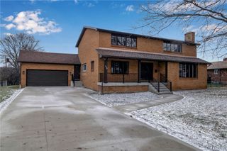 102 Scamridge, Amherst, NY 14221