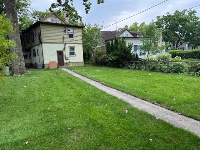 1462 Wilmette Avenue 2, Wilmette, IL 60091