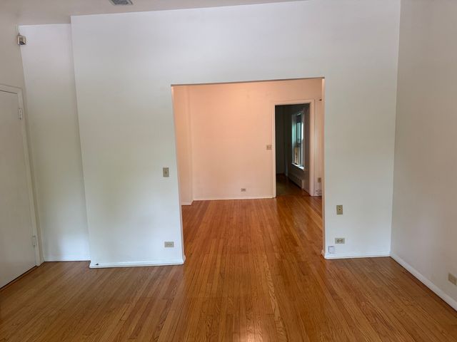 1462 Wilmette Avenue 2, Wilmette, IL 60091