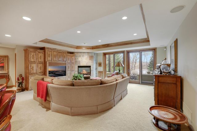 15330 Masons Pointe, Eden Prairie, MN 55347