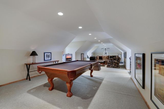 15330 Masons Pointe, Eden Prairie, MN 55347