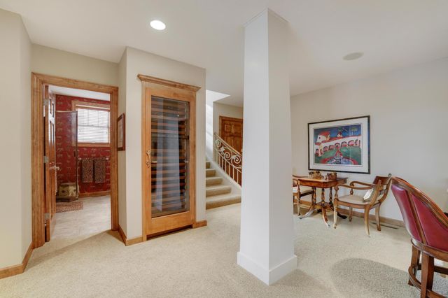 15330 Masons Pointe, Eden Prairie, MN 55347