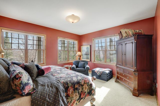15330 Masons Pointe, Eden Prairie, MN 55347