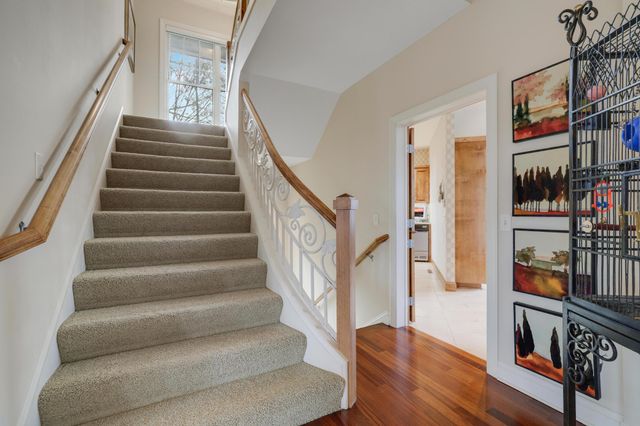 15330 Masons Pointe, Eden Prairie, MN 55347