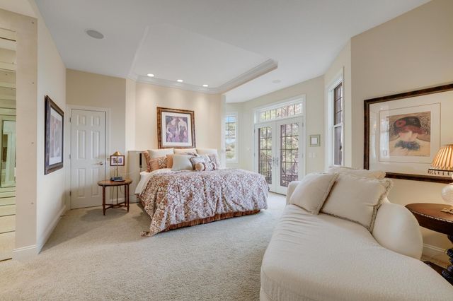 15330 Masons Pointe, Eden Prairie, MN 55347