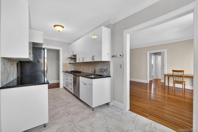 292 Main Street 6A, White Plains, NY 10601