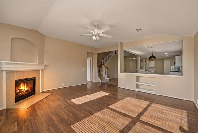 4706 Woodspring Glen Lane, Houston, TX 77345