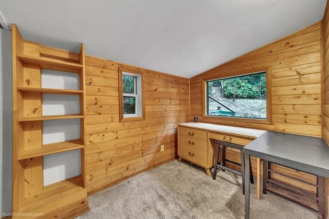 11711 N Honeymoon Bay Rd, Newman Lake, WA 99025