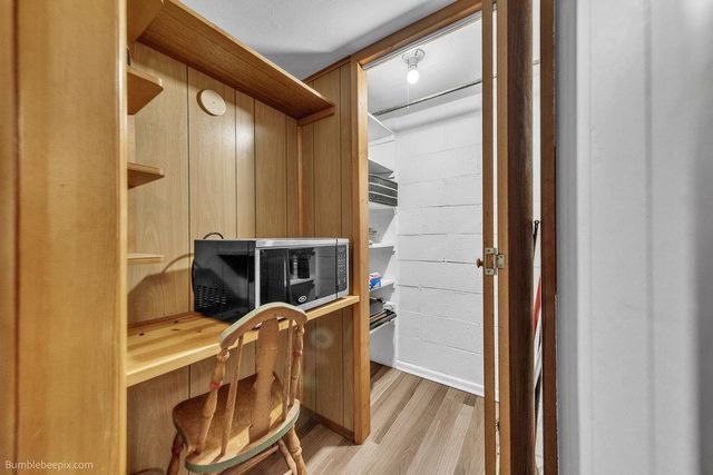 11711 N Honeymoon Bay Rd, Newman Lake, WA 99025