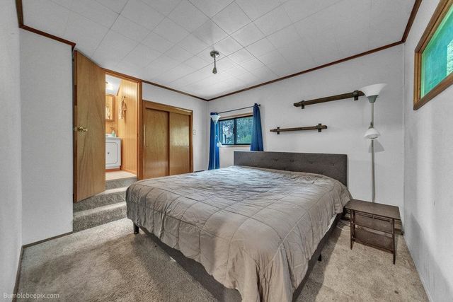 11711 N Honeymoon Bay Rd, Newman Lake, WA 99025