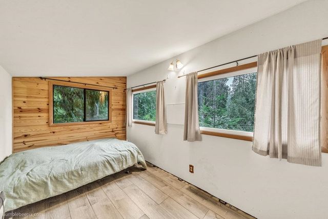 11711 N Honeymoon Bay Rd, Newman Lake, WA 99025