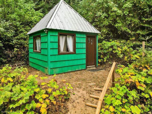 11711 N Honeymoon Bay Rd, Newman Lake, WA 99025