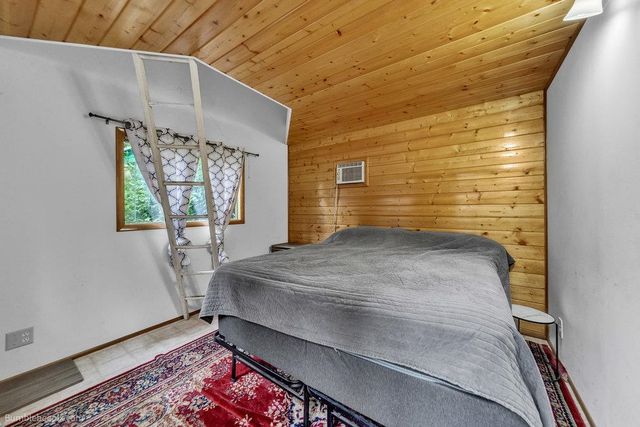 11711 N Honeymoon Bay Rd, Newman Lake, WA 99025