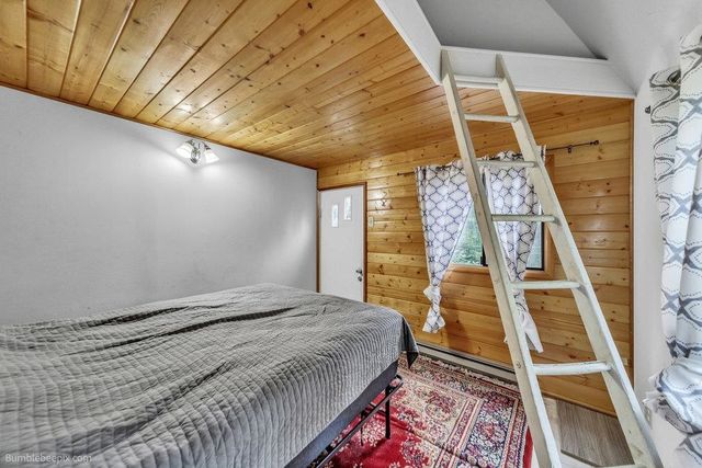 11711 N Honeymoon Bay Rd, Newman Lake, WA 99025