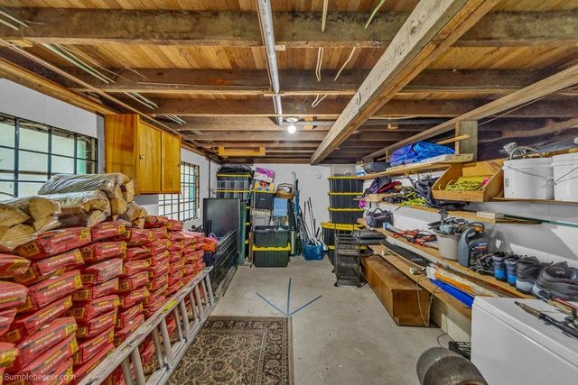 11711 N Honeymoon Bay Rd, Newman Lake, WA 99025