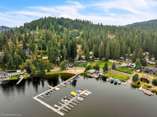 11711 N Honeymoon Bay Rd, Newman Lake, WA 99025