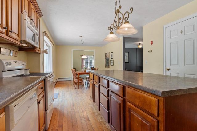 25 Williamsville Rd, Phillipston, MA 01331
