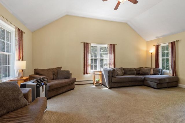 25 Williamsville Rd, Phillipston, MA 01331