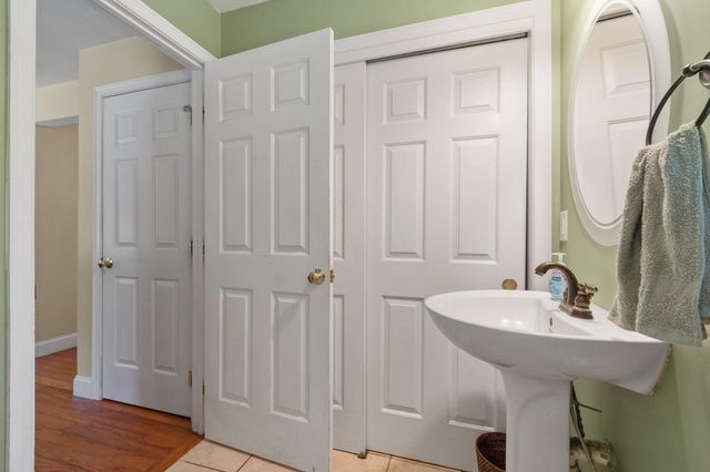 25 Williamsville Rd, Phillipston, MA 01331
