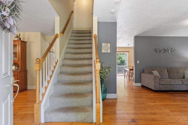 25 Williamsville Rd, Phillipston, MA 01331