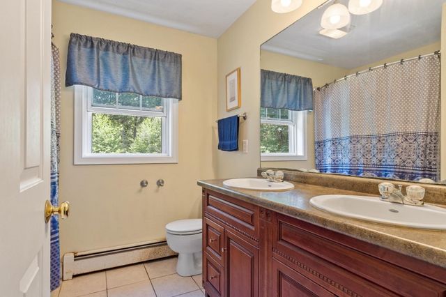 25 Williamsville Rd, Phillipston, MA 01331