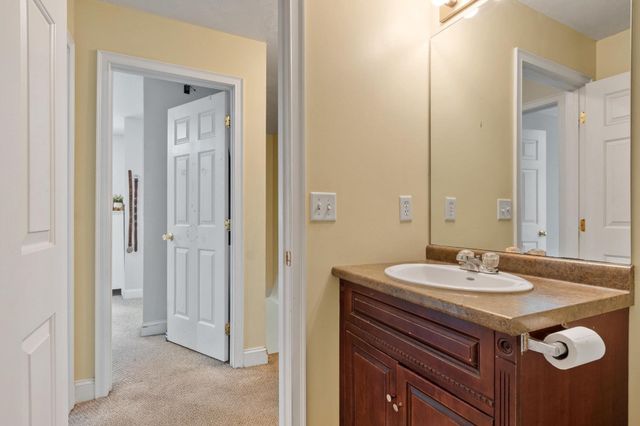 25 Williamsville Rd, Phillipston, MA 01331
