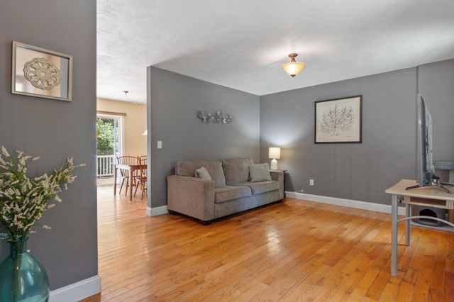 25 Williamsville Rd, Phillipston, MA 01331