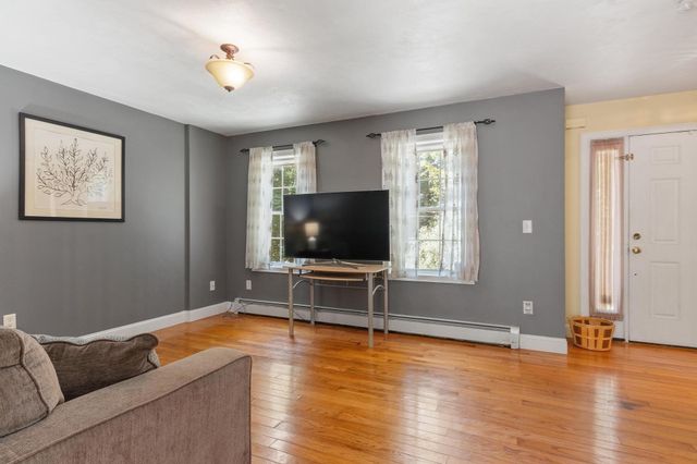 25 Williamsville Rd, Phillipston, MA 01331