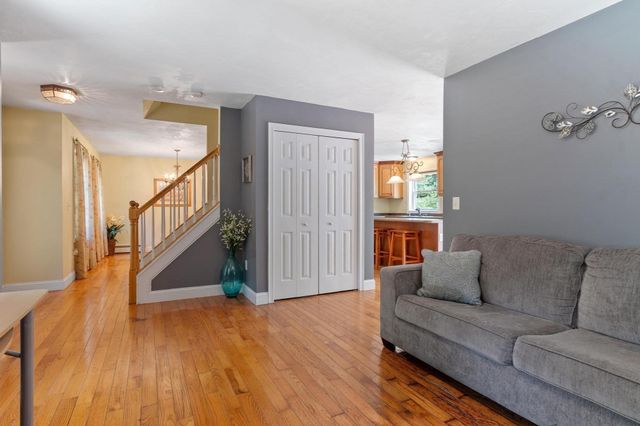 25 Williamsville Rd, Phillipston, MA 01331