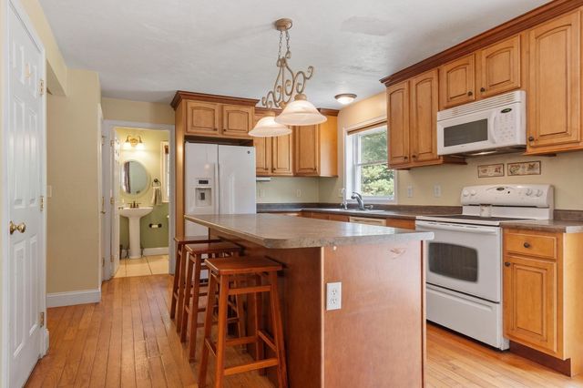 25 Williamsville Rd, Phillipston, MA 01331