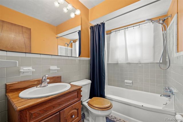 30801 Pardo Street, Garden City, MI 48135