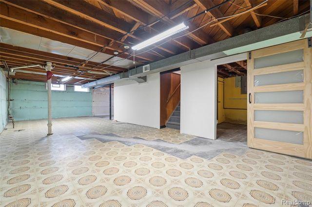 30801 Pardo Street, Garden City, MI 48135