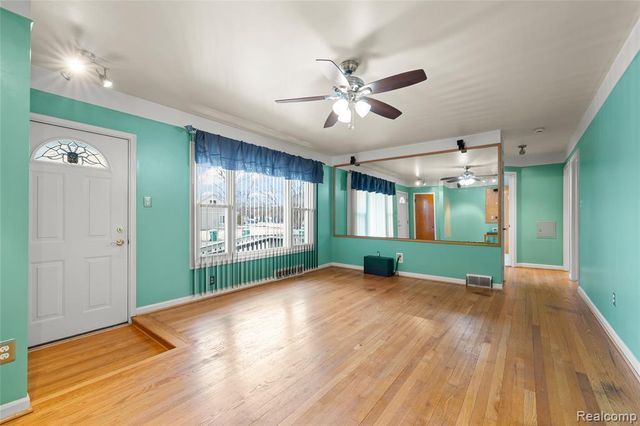 30801 Pardo Street, Garden City, MI 48135