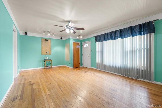 30801 Pardo Street, Garden City, MI 48135