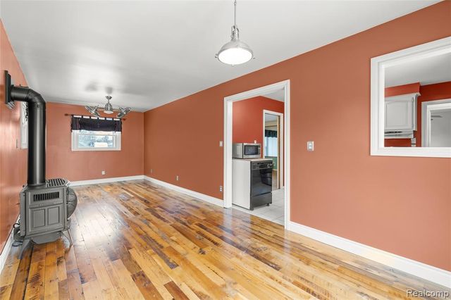 30801 Pardo Street, Garden City, MI 48135