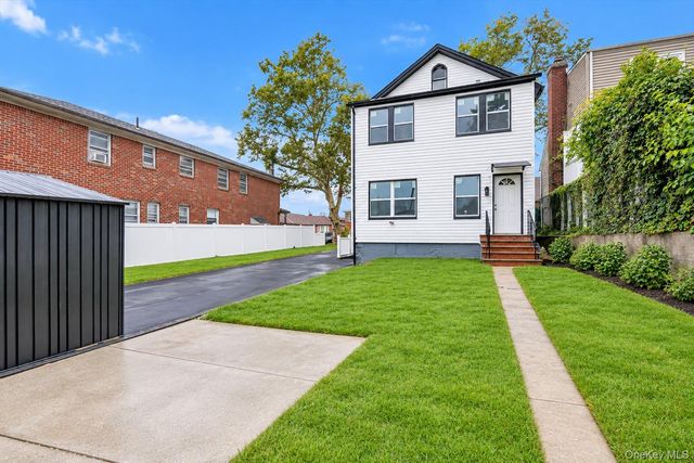 2511 126th Street, Flushing, NY 11354