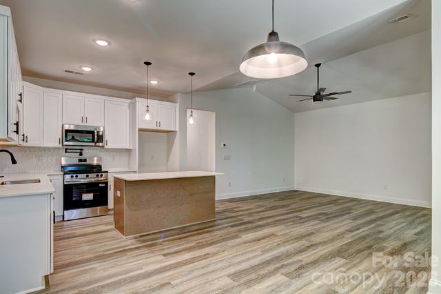 315 S Pink Street, Cherryville, NC 28021