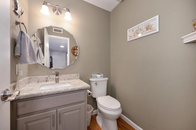 8004 Briar Ridge Ln, Citrus Heights, CA 95610