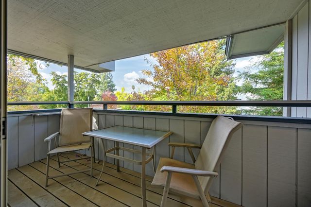 8004 Briar Ridge Ln, Citrus Heights, CA 95610