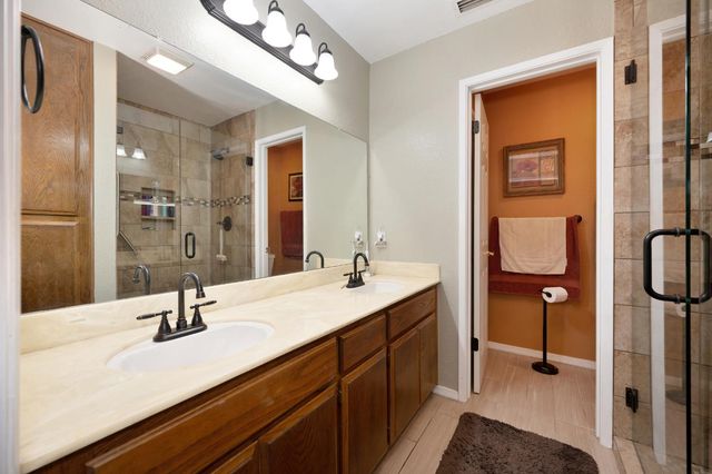 8004 Briar Ridge Ln, Citrus Heights, CA 95610