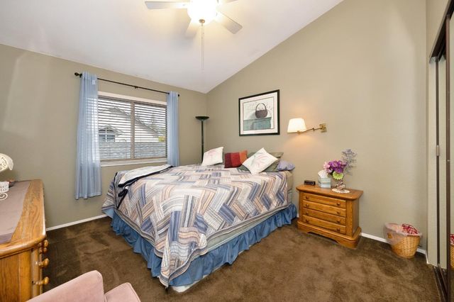 8004 Briar Ridge Ln, Citrus Heights, CA 95610