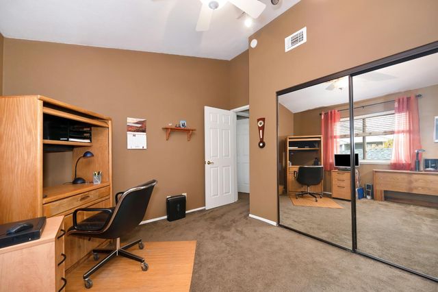 8004 Briar Ridge Ln, Citrus Heights, CA 95610